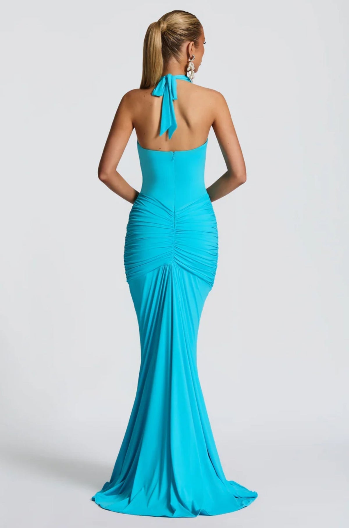 Vestido Tatiana™ -  Elegancia fluida con escote halter