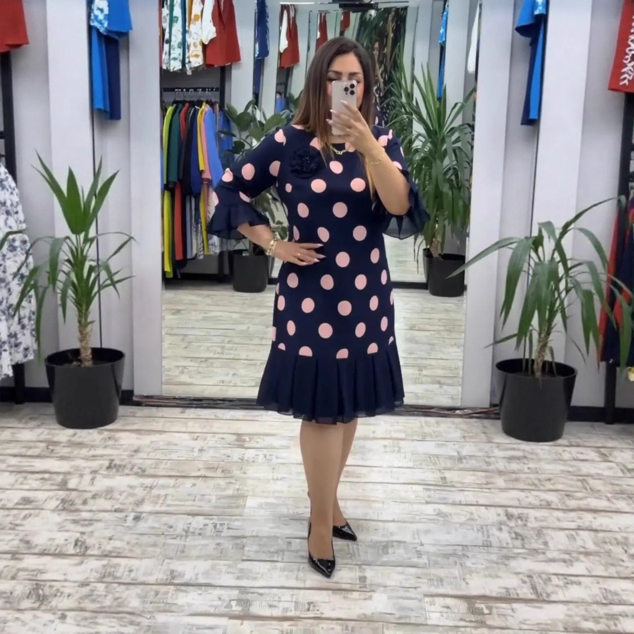 Camila | Vestido de Lunares Plisado