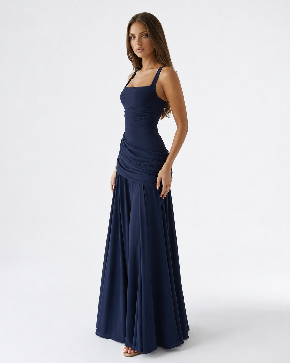 Reina | Maxivestido con Escote Cuadrado Fruncido