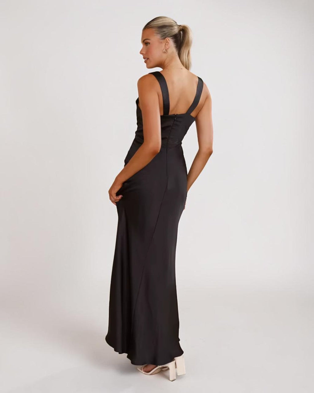 Vestido Belleza Clásica