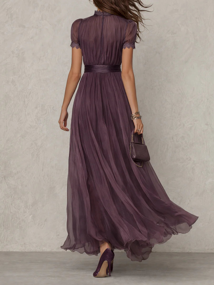 Flavia - Vestidito largo morado con escote en forma de corazón
