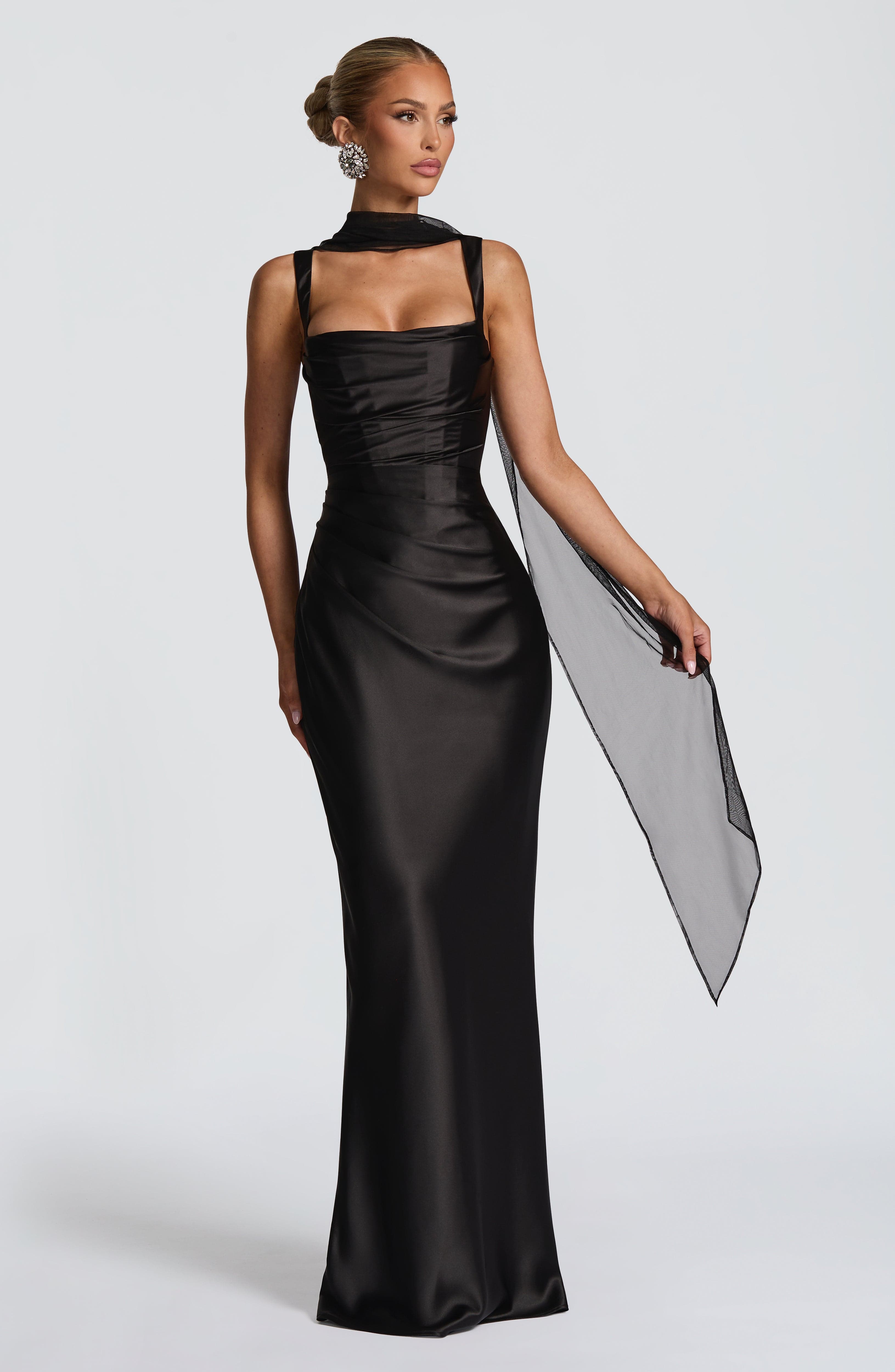 Vestido Naeti ™ - Elegancia satinada con estructura refinada