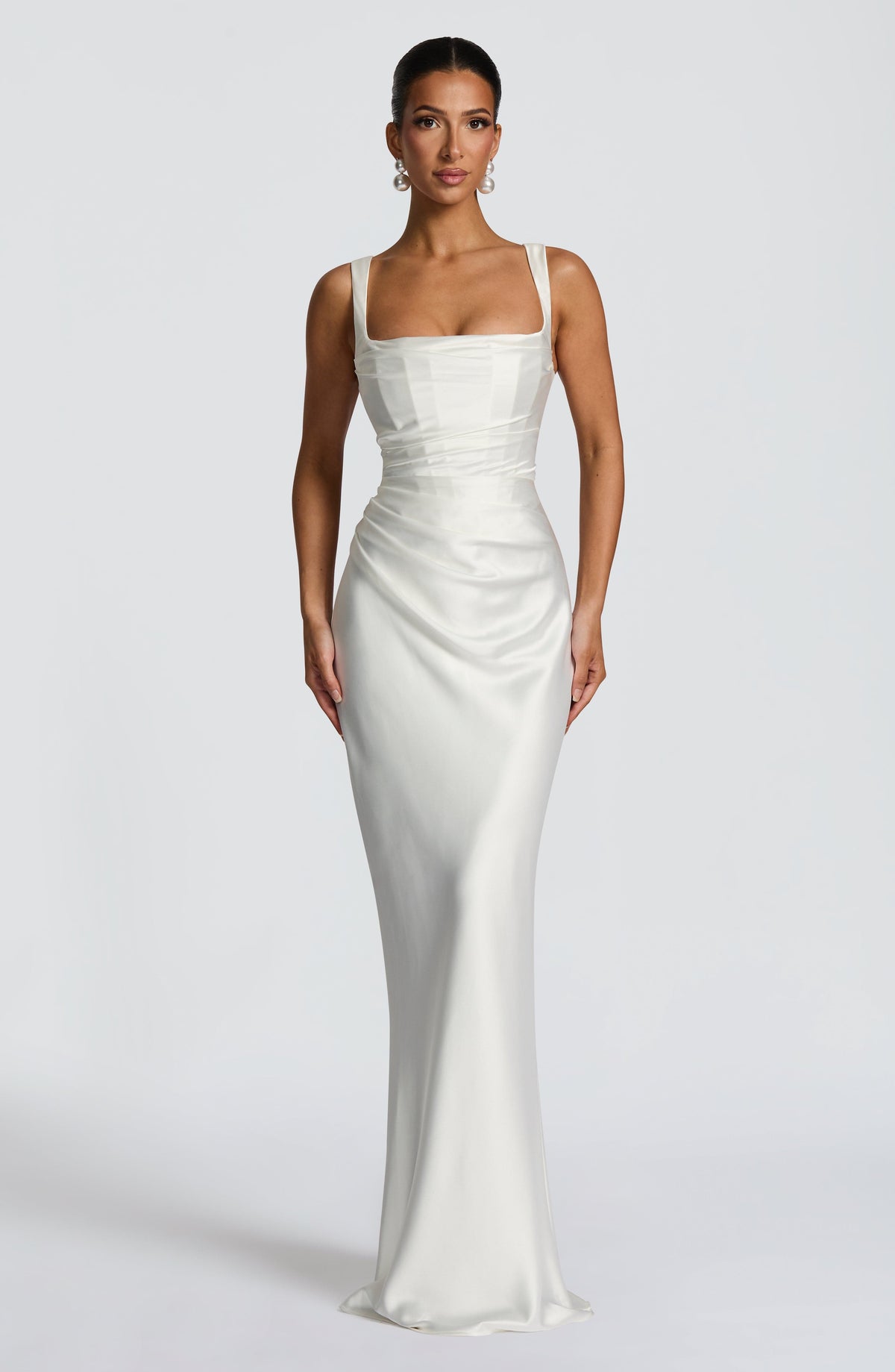 Vestido Naeti ™ - Elegancia satinada con estructura refinada
