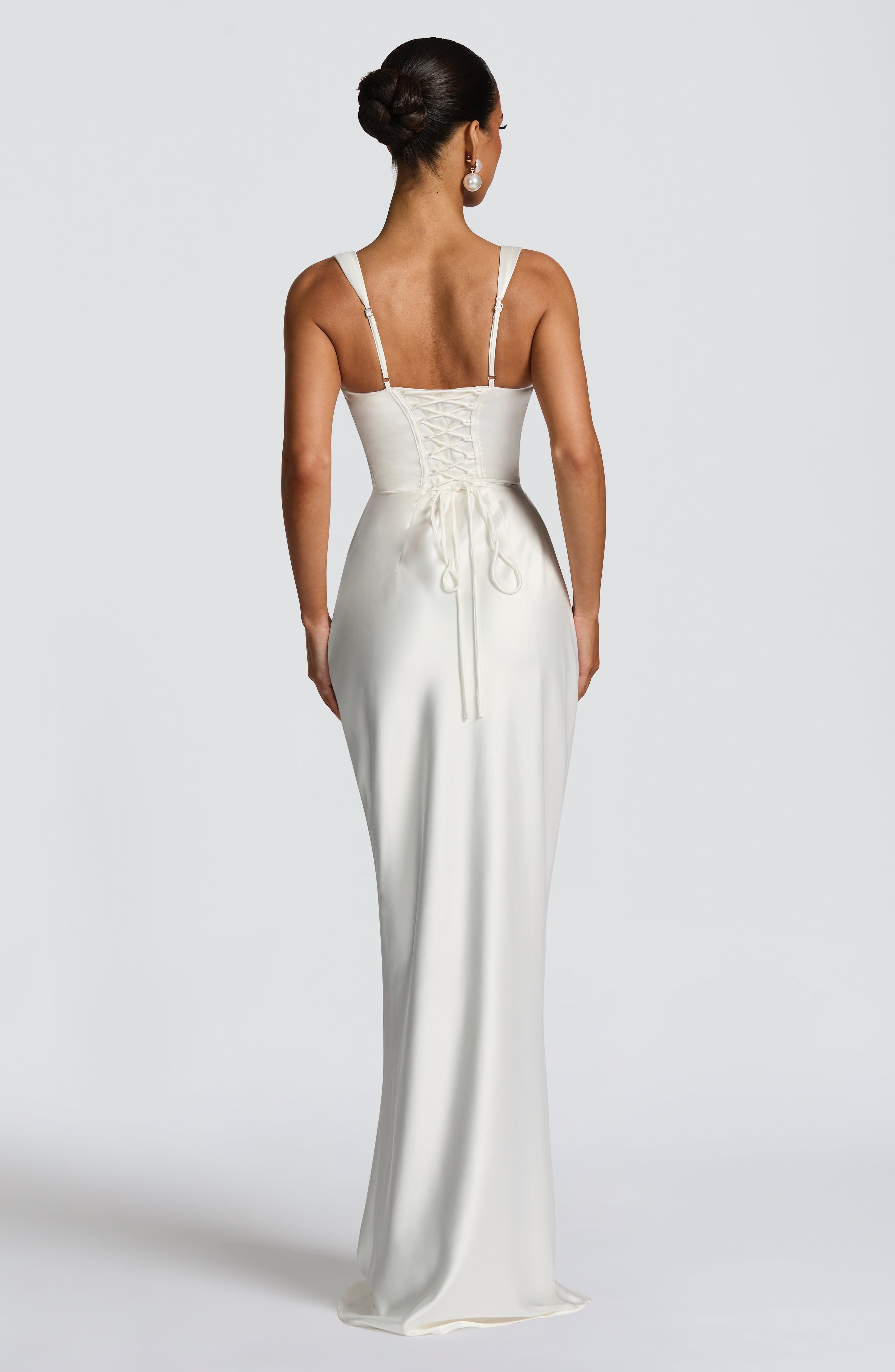 Vestido Naeti ™ - Elegancia satinada con estructura refinada