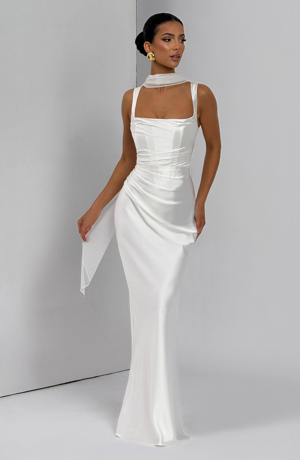 Vestido Naeti ™ - Elegancia satinada con estructura refinada