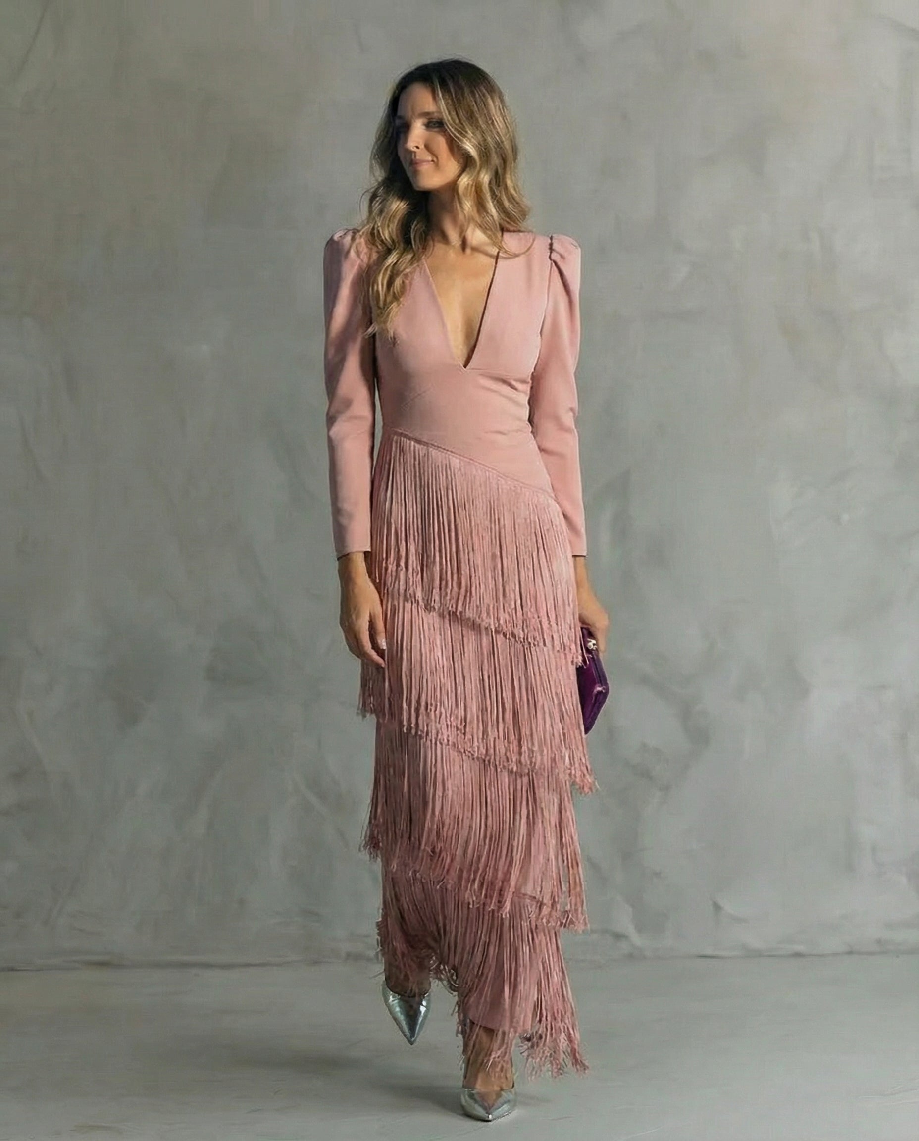 Marta | Vestido elegante con mangas de flecos