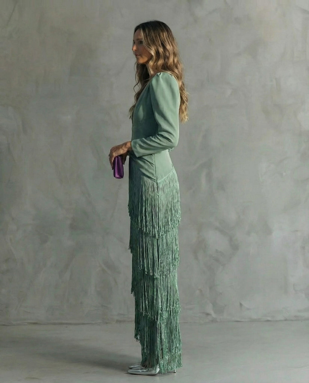 Marta | Vestido elegante con mangas de flecos