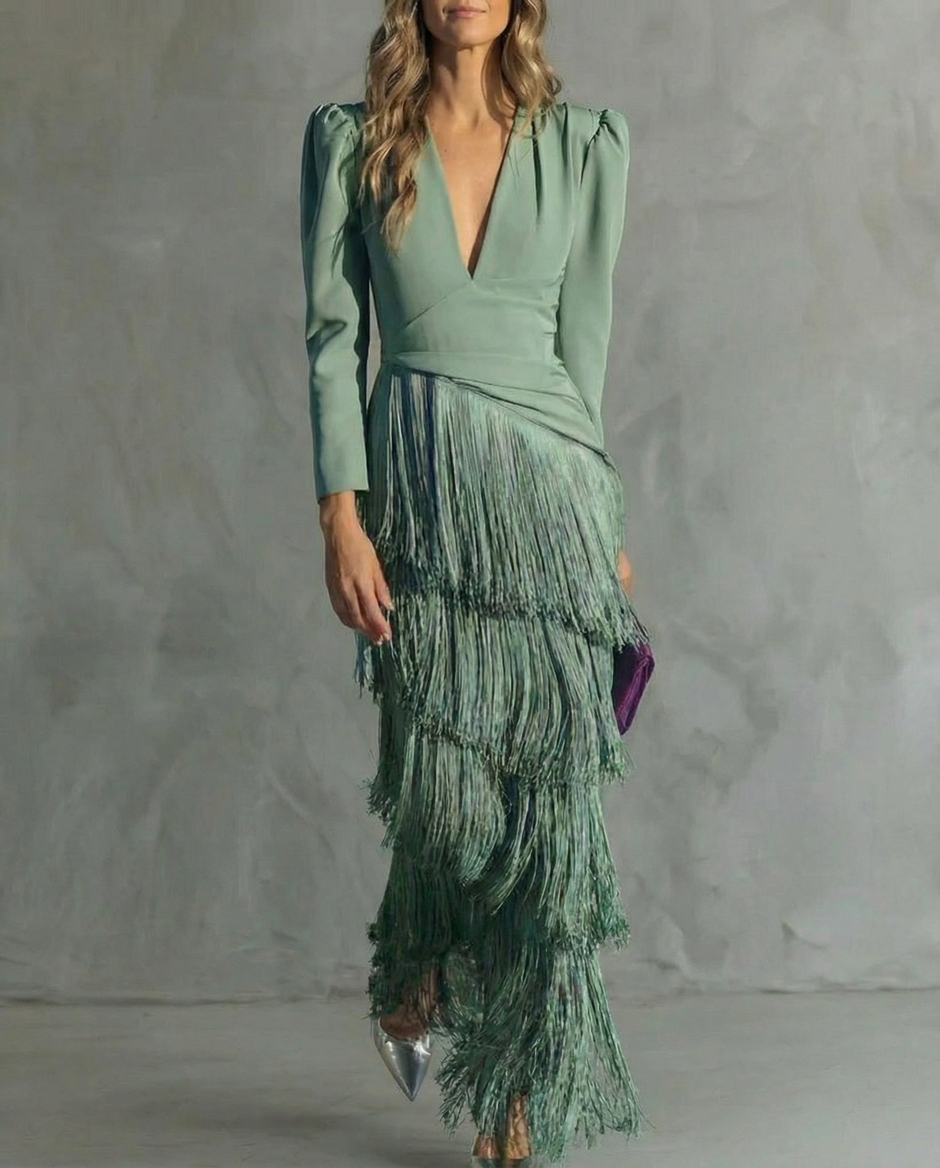 Marta | Vestido elegante con mangas de flecos