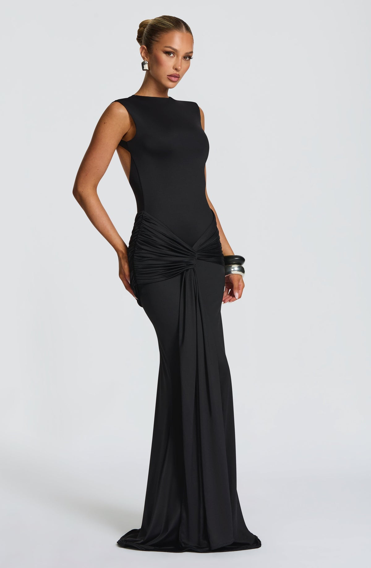 Vestido Carbajo™ -  Silueta elegante con drapeado escultural