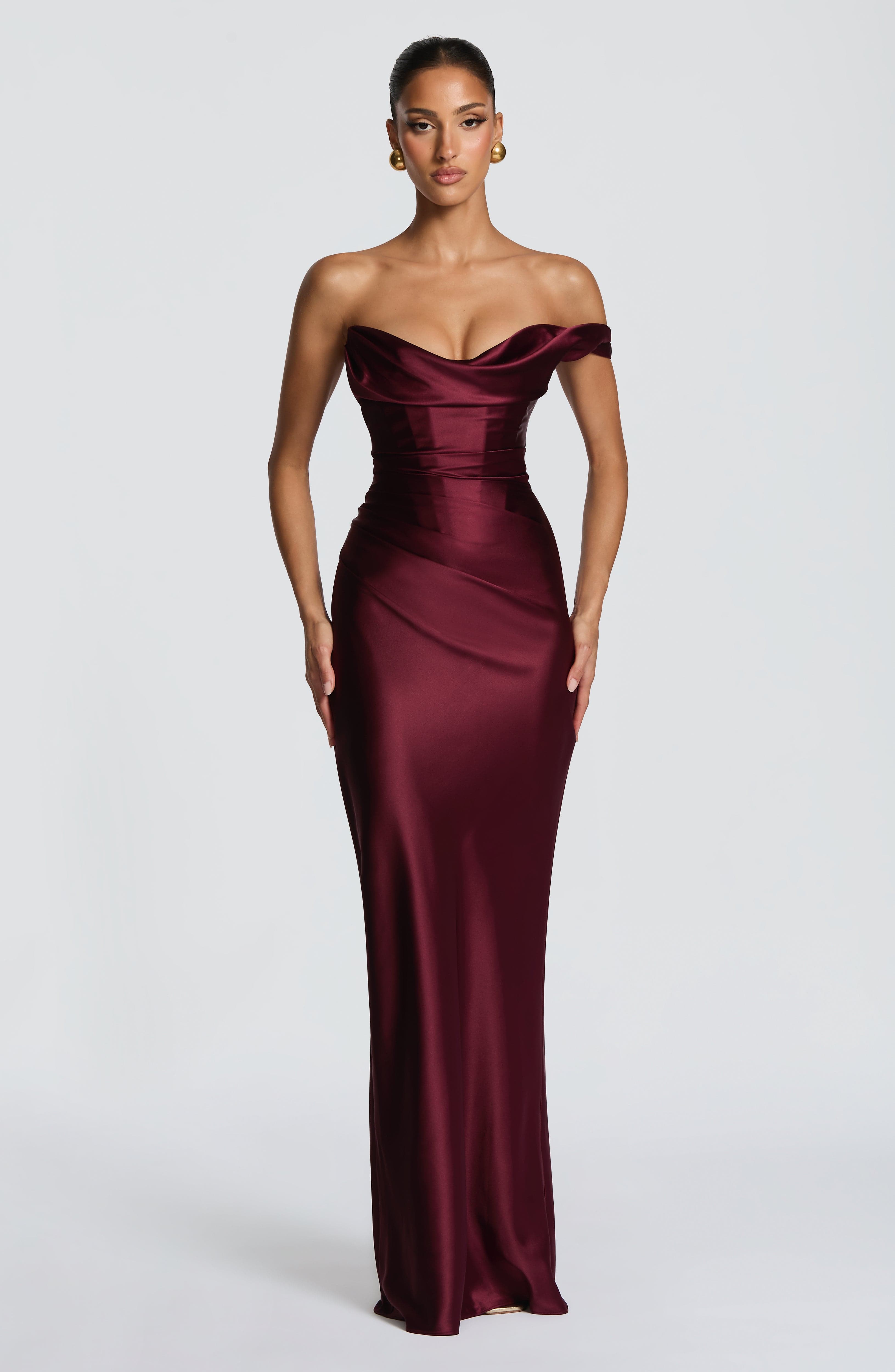 Vestido Carolina™ -  Elegancia asimétrica con caída satinada