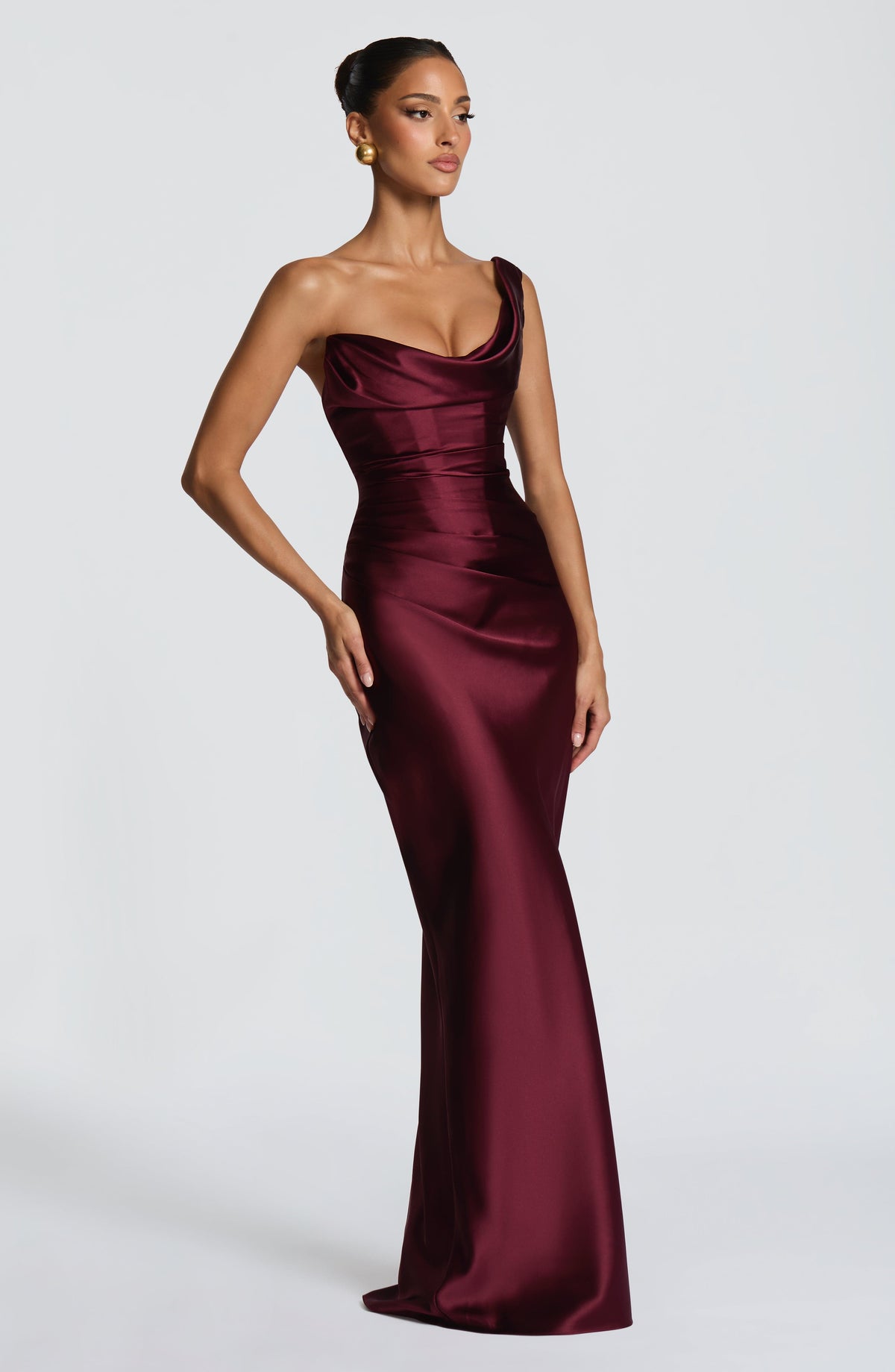 Vestido Carolina™ -  Elegancia asimétrica con caída satinada