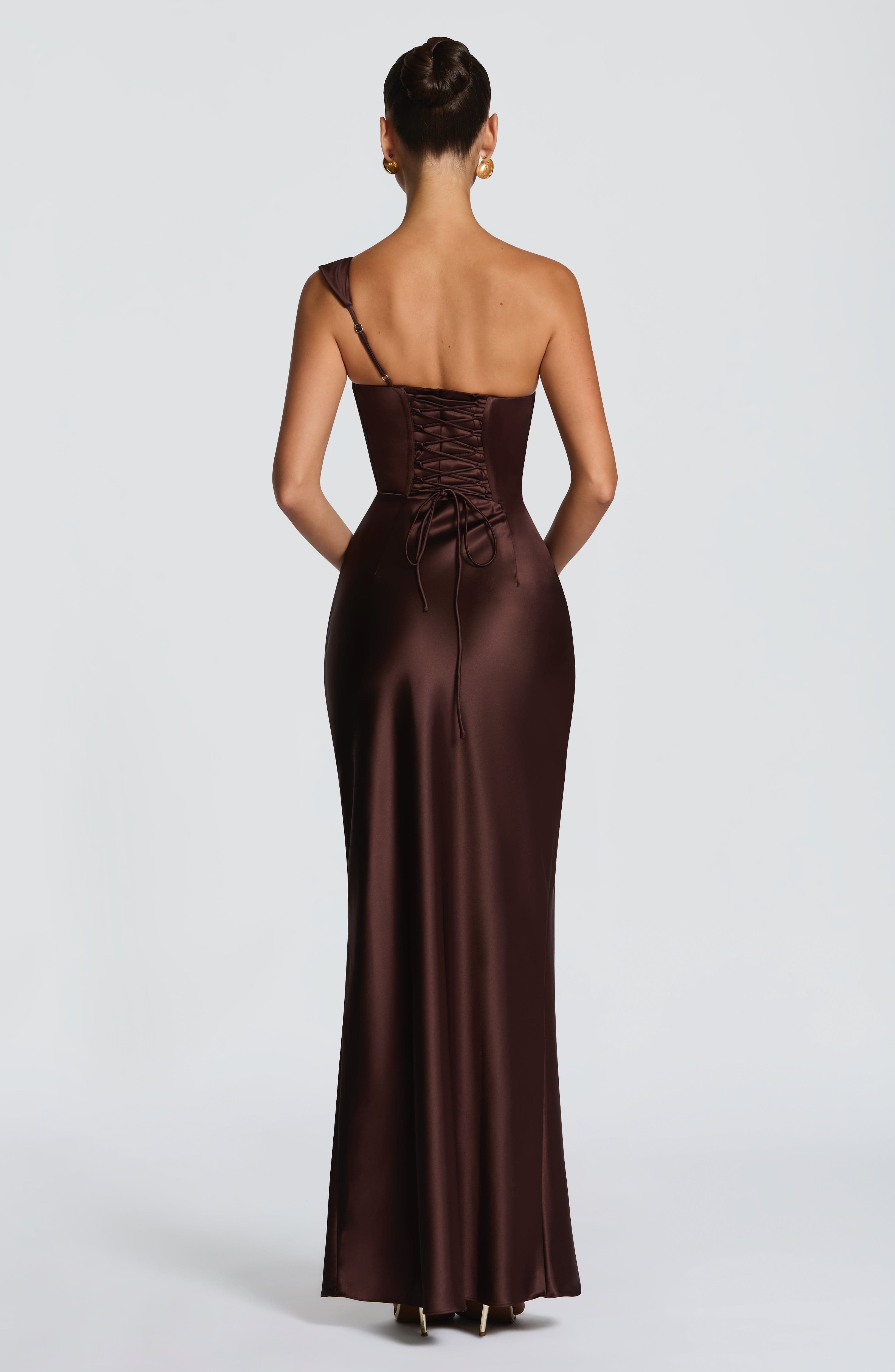 Vestido Carolina™ -  Elegancia asimétrica con caída satinada